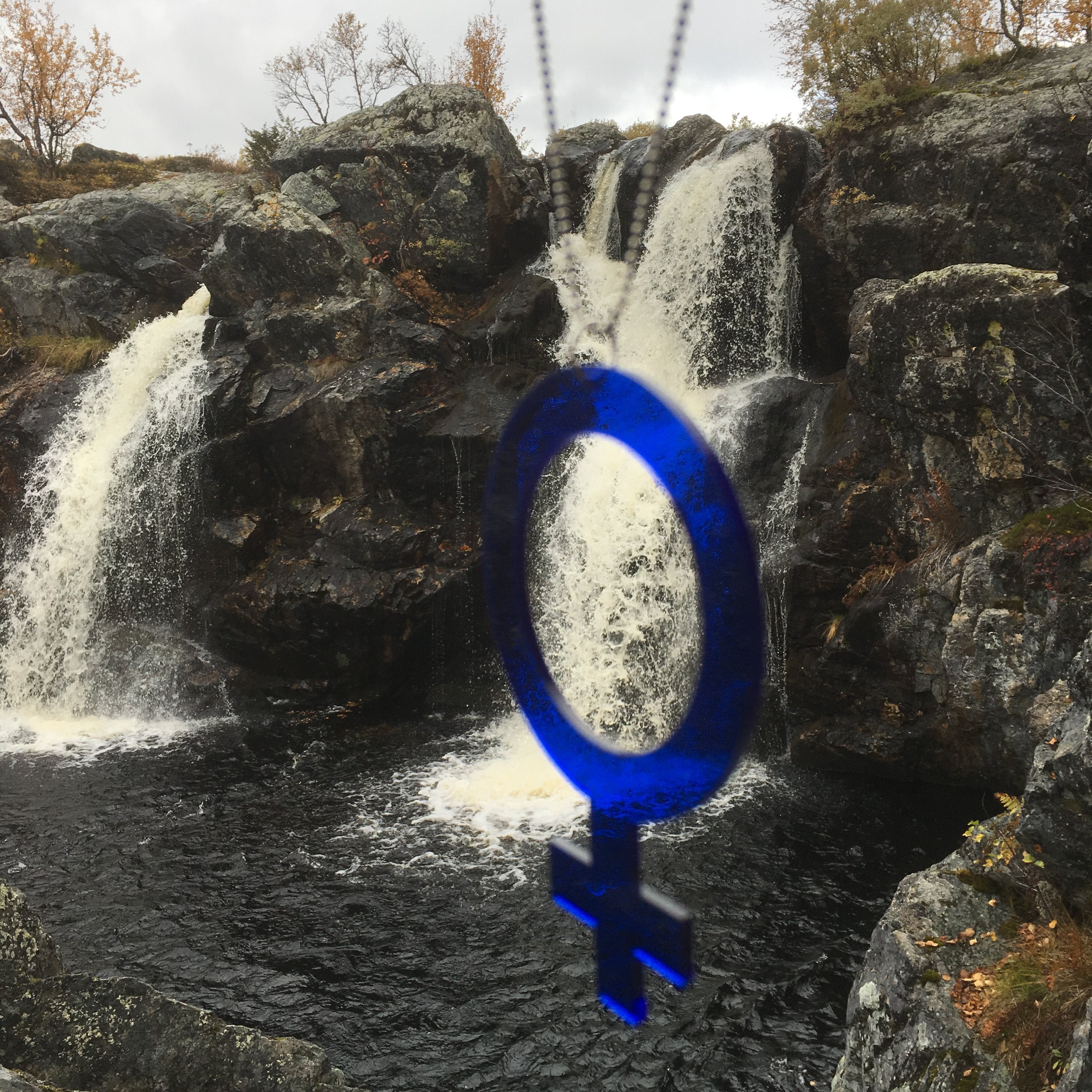 Collar Ella (símbolo de Venus)