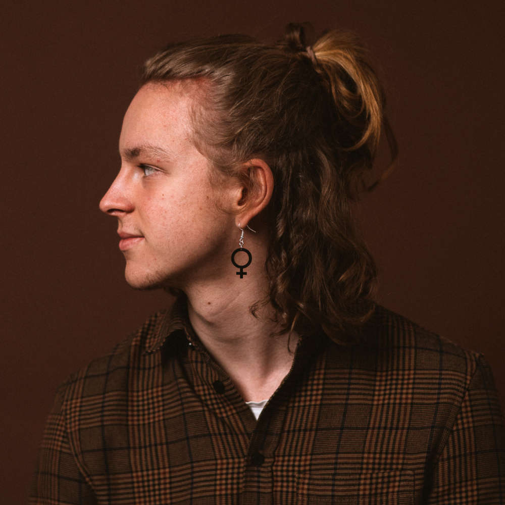 Örhängen Hon mini (kvinnosymbol)