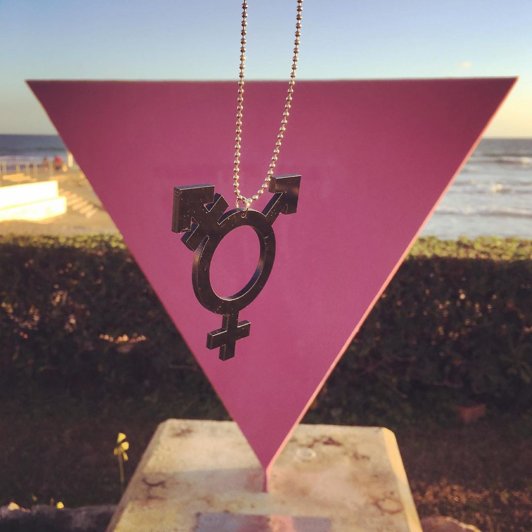 Necklaces Trans