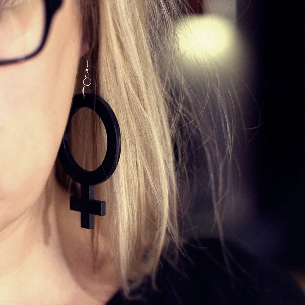 Pendientes Ella (símbolo de Venus)