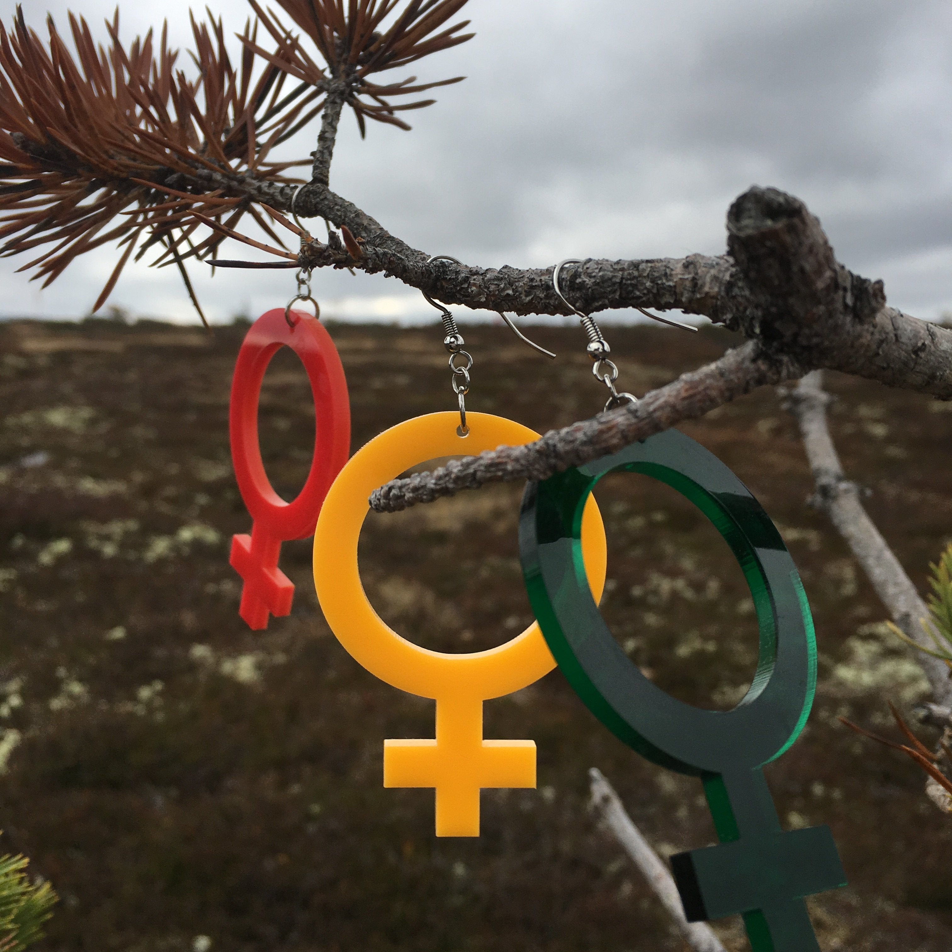 Pendientes Ella (símbolo de Venus)